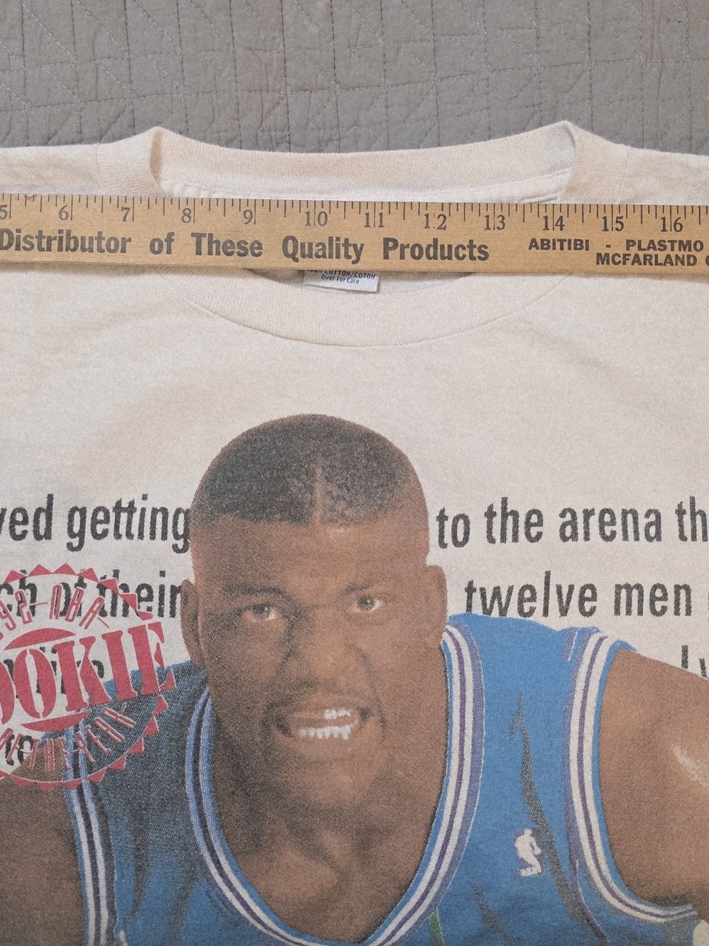 VINTAGE CONVERSE LARRY JOHNSON CHARLOTTE ROOKIE OF THE YEAR T-SHIRT SIZE XL